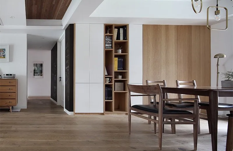 Cabinets & Cupboards
